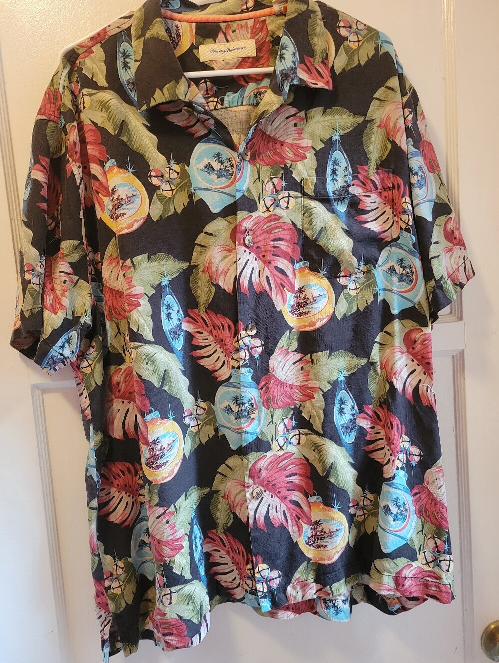Tommy Bahama Christmas Ornaments Men's Shirt, 2X/XXL, 100% Silk, EUC